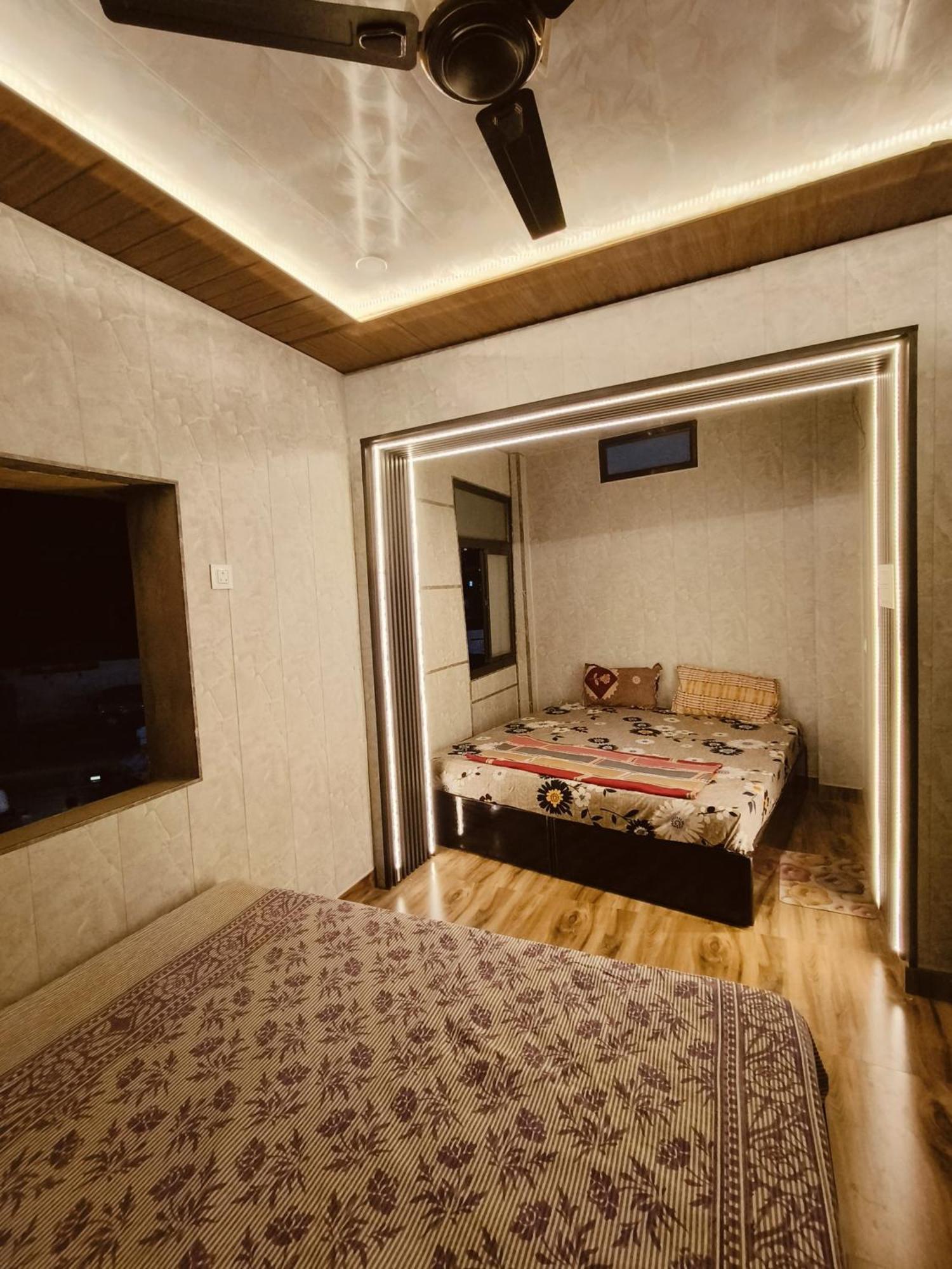Namo Guest House Only For Indians Váránasí Exteriér fotografie